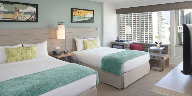 クイーンベッド2台