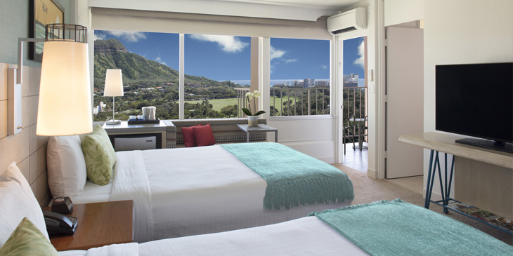 クイーンカピオラニホテル　オーシャンビュー　クイーンベッド２台